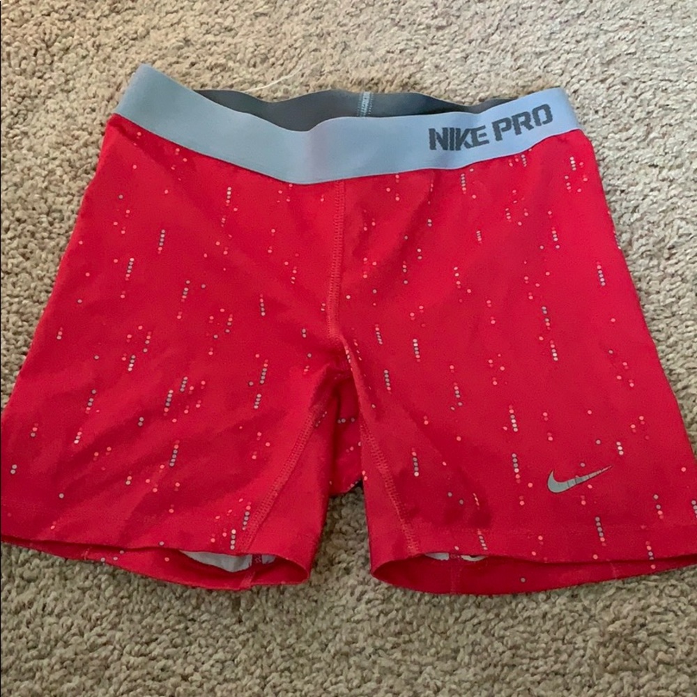 NIKE PROS